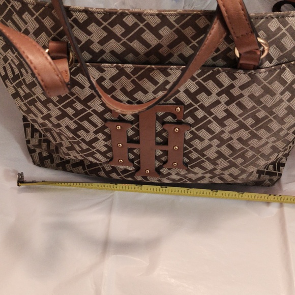 Tommy Hilfiger Woman Brown/Tan Shoulder Bag - Picture 5 of 16